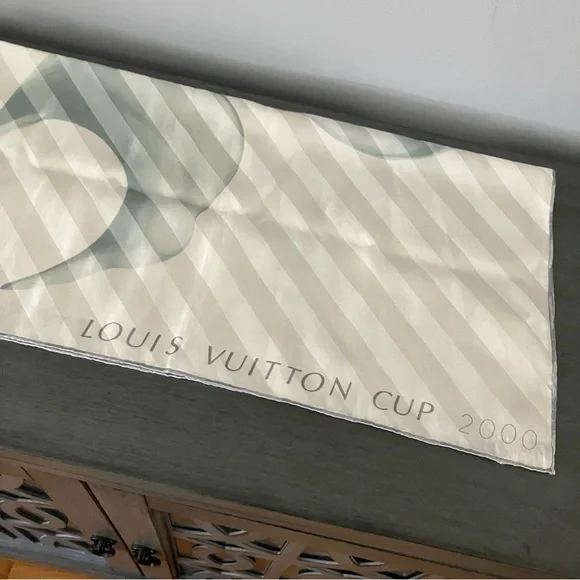 Louis Vuitton Ivory and Light Gray Silk Scarf